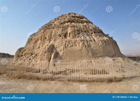  The Western Xia Royal Tombs: Enigmatic Treasures of Ancient Royalty