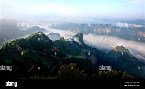 Handan Chengjun Mountain Ancient Village: Mystical Ruins and Breathtaking Panoramas!