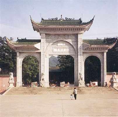  Nanhua Temple, Enigmatic Mountain Retreat & Cultural Oasis!