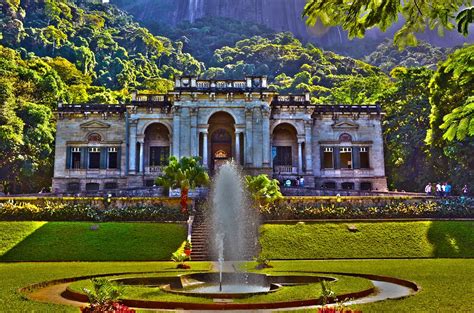 Parque Lage, En Oas av Konst och Natur mitt i Rio de Janeiros Hjärta!