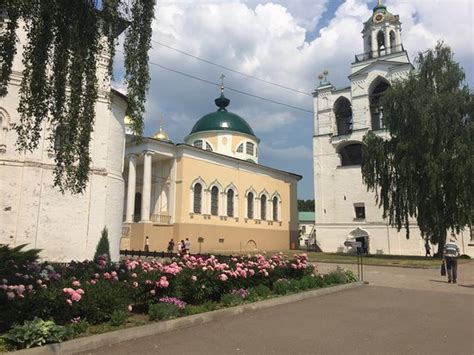 Yaroslavl Museums and Historical Centers: Unveiling the Riches of Yaroslavl's Past!